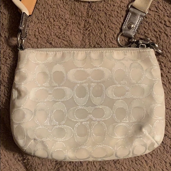 Authentic Coach Crossbody - Picture 2 of 3